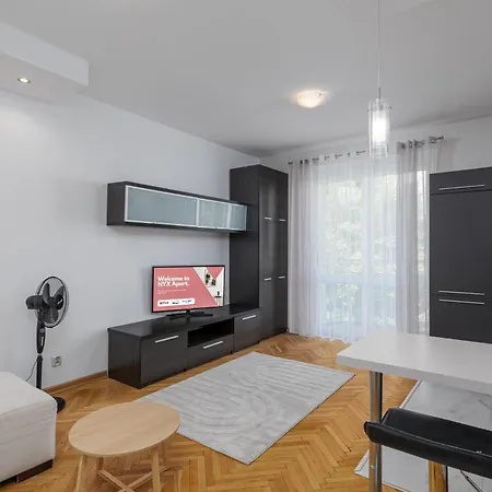 Apartment Bobrowskiego 8 By Nyx Warsaw